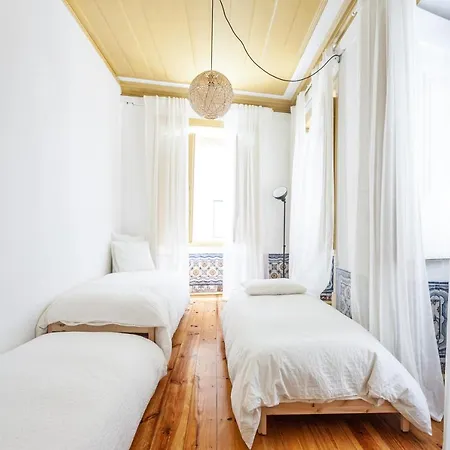 아파트 Yellow Tiles In Center 리스본