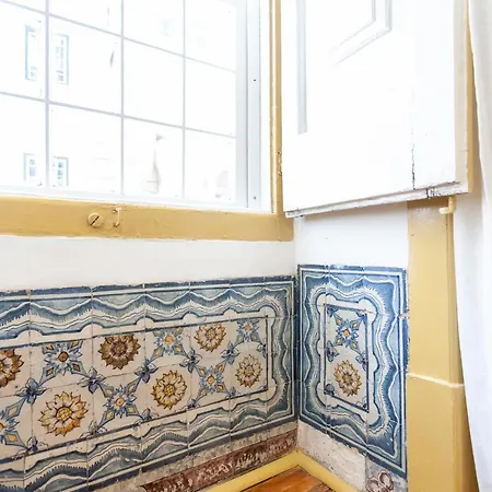 Appartamento Yellow Tiles In Center Lisbona