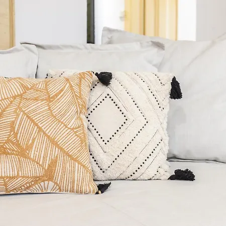 Yellow Tiles In Center Appartamento *