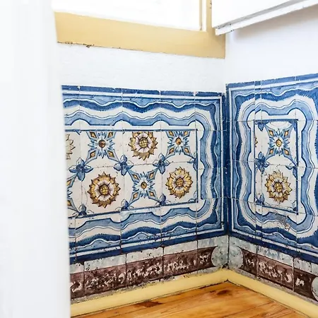 Appartamento Yellow Tiles In Center Lisbona