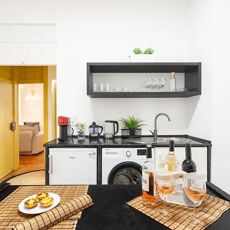 Appartamento Yellow Tiles In Center Lisbona