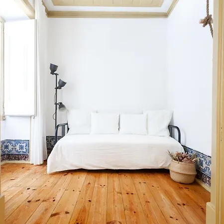 Yellow Tiles In Center