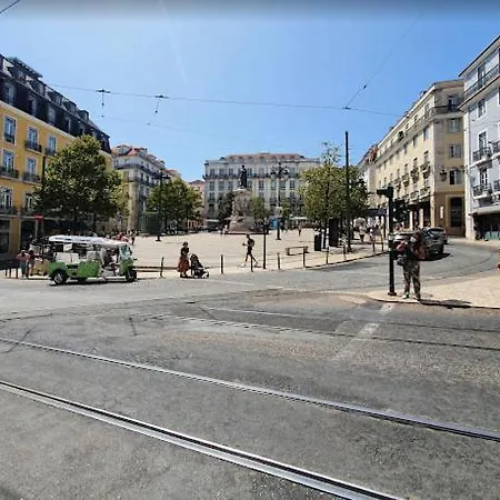 Yellow Tiles In Center