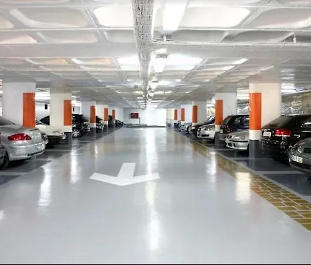 Appartamento Yellow Tiles In Center Lisbona